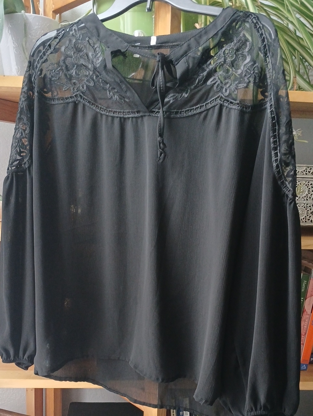 Black Lace Yoke Long-Sleeve Women's Blouse